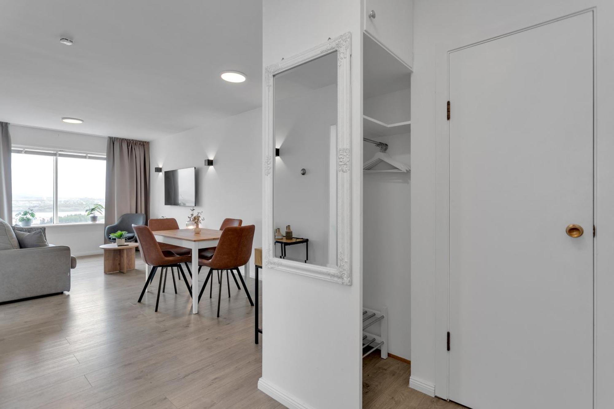 Lovely 1 Bedroom Apartment - Perfect Panorama View Reykjavik Bagian luar foto