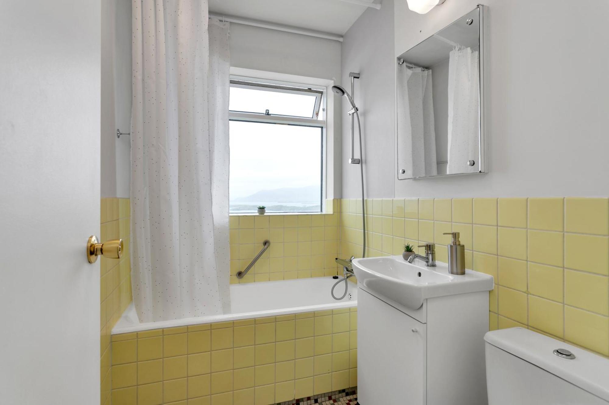 Lovely 1 Bedroom Apartment - Perfect Panorama View Reykjavik Bagian luar foto